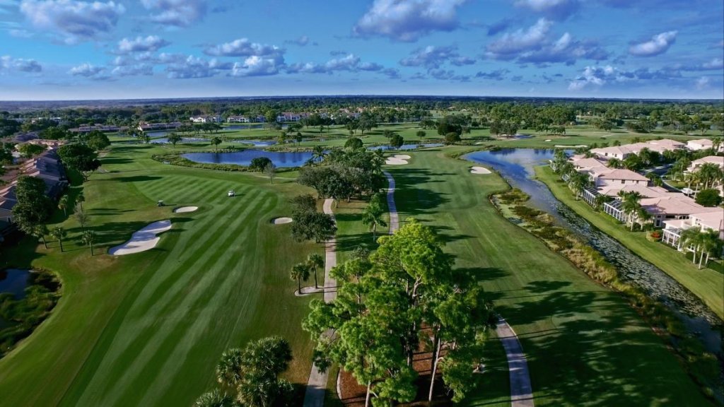 Vista aérea do buraco de golfe no PGA National