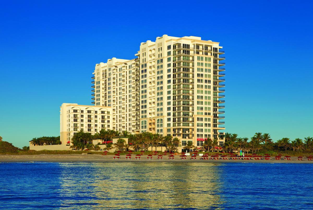 Palm Beach Marriott Singer Island visto desde el agua