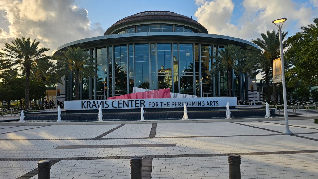 Das Kravis Center for the Performing Arts Zugänglichkeitsmerkmale
