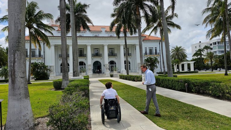 Rollstuhlfahrerfreundliche kulturelle Attraktionen in The Palm Beaches, FL